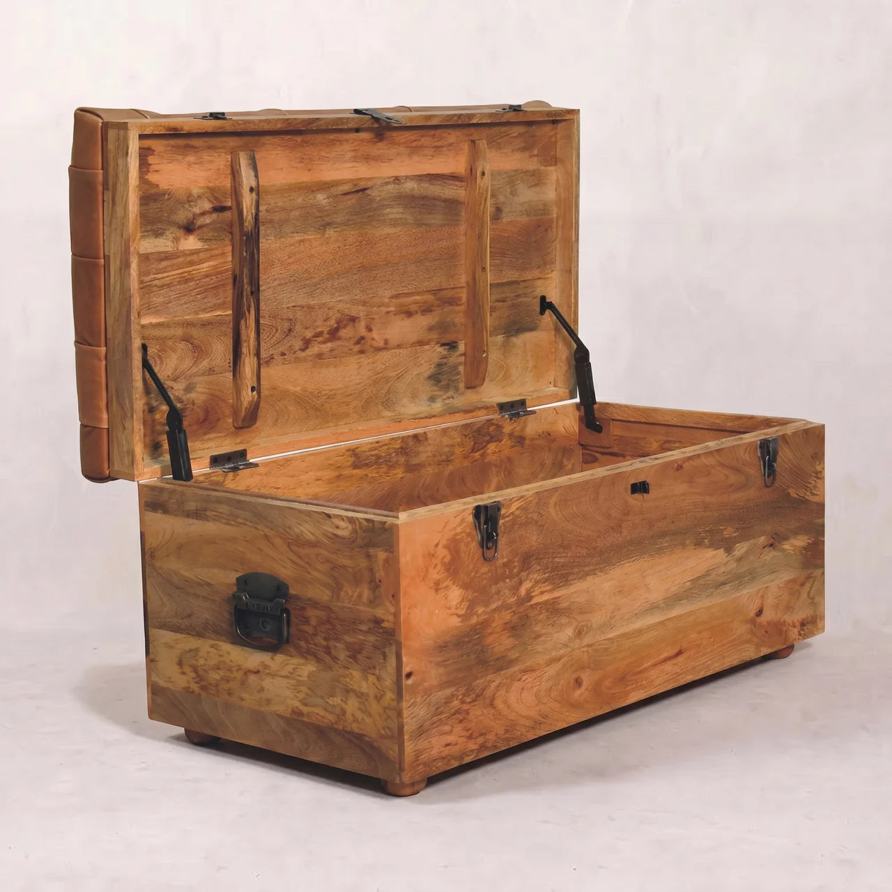 Buffalo Hide Oak-ish Storage Trunk