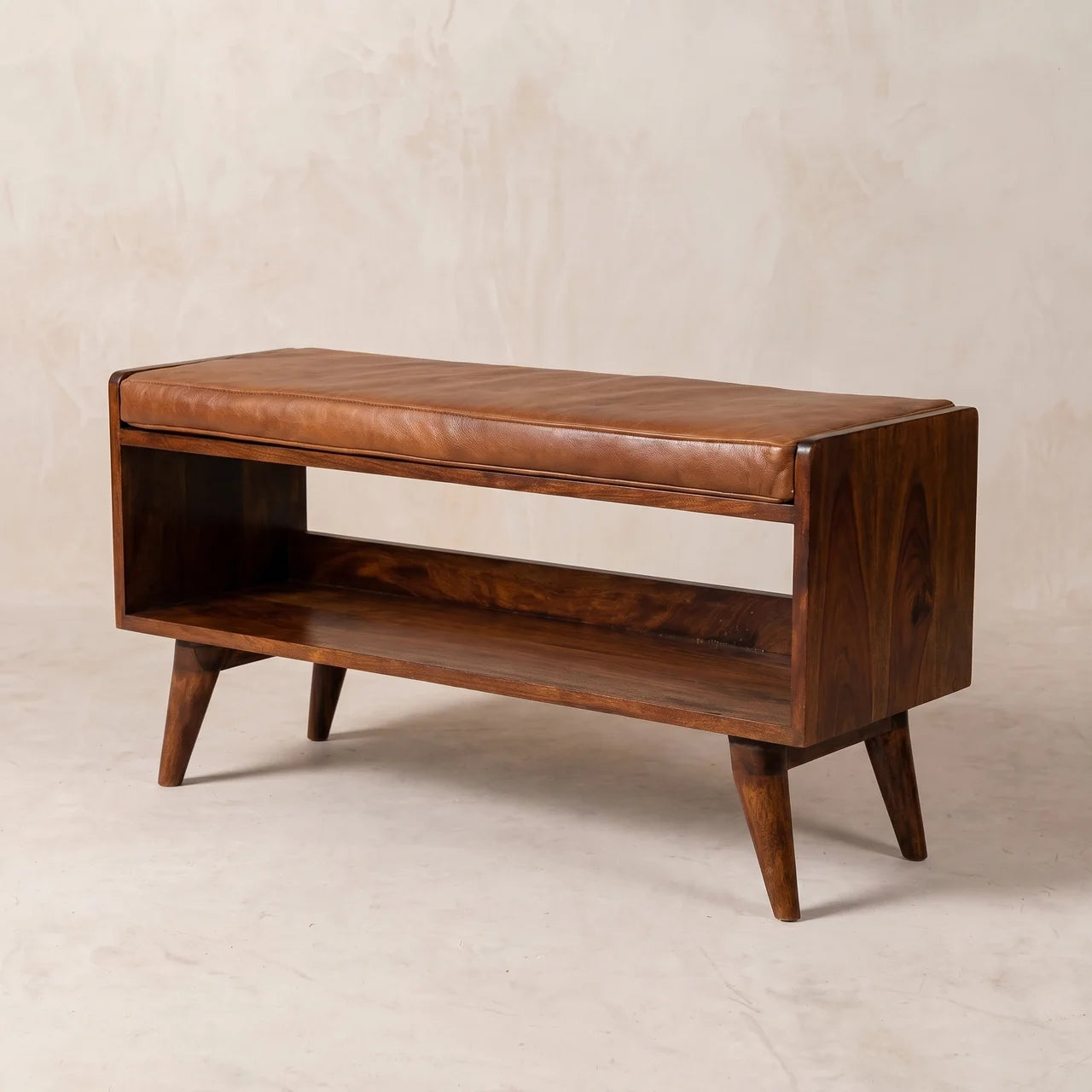 Chestnut Bench with Brown Leather Seatpad